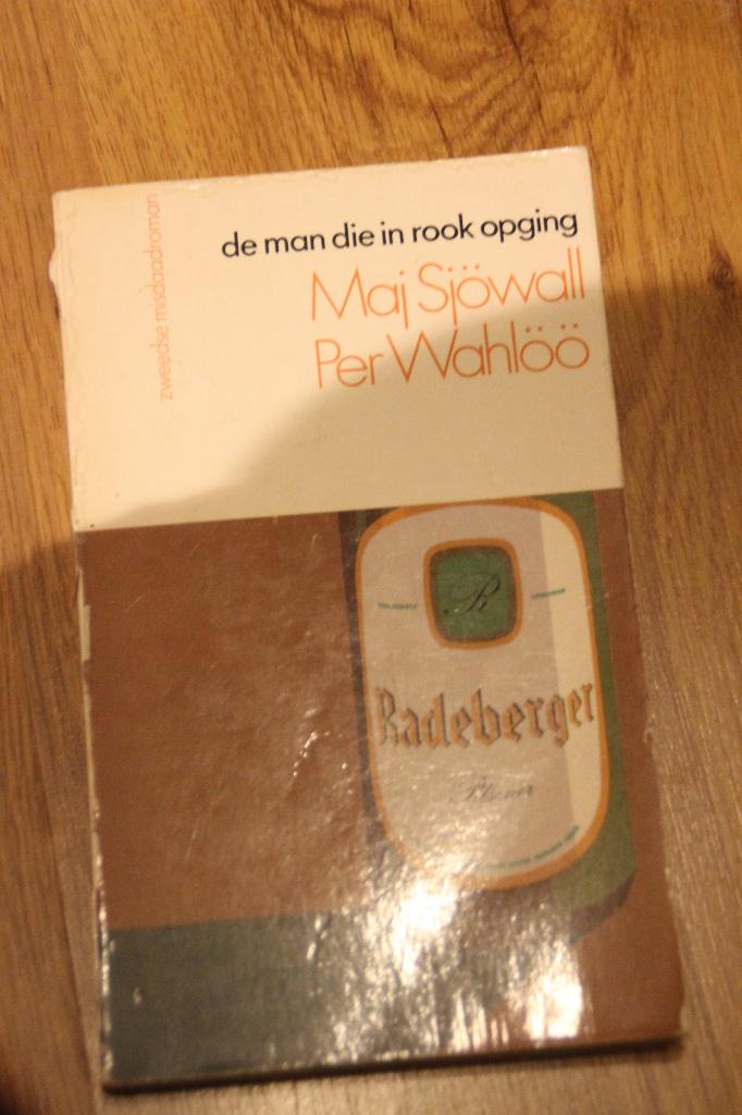 de man die in rook opging, Boeken, Detectives, Ophalen of Verzenden, Gelezen, Maj Sjowall Per Wahloo