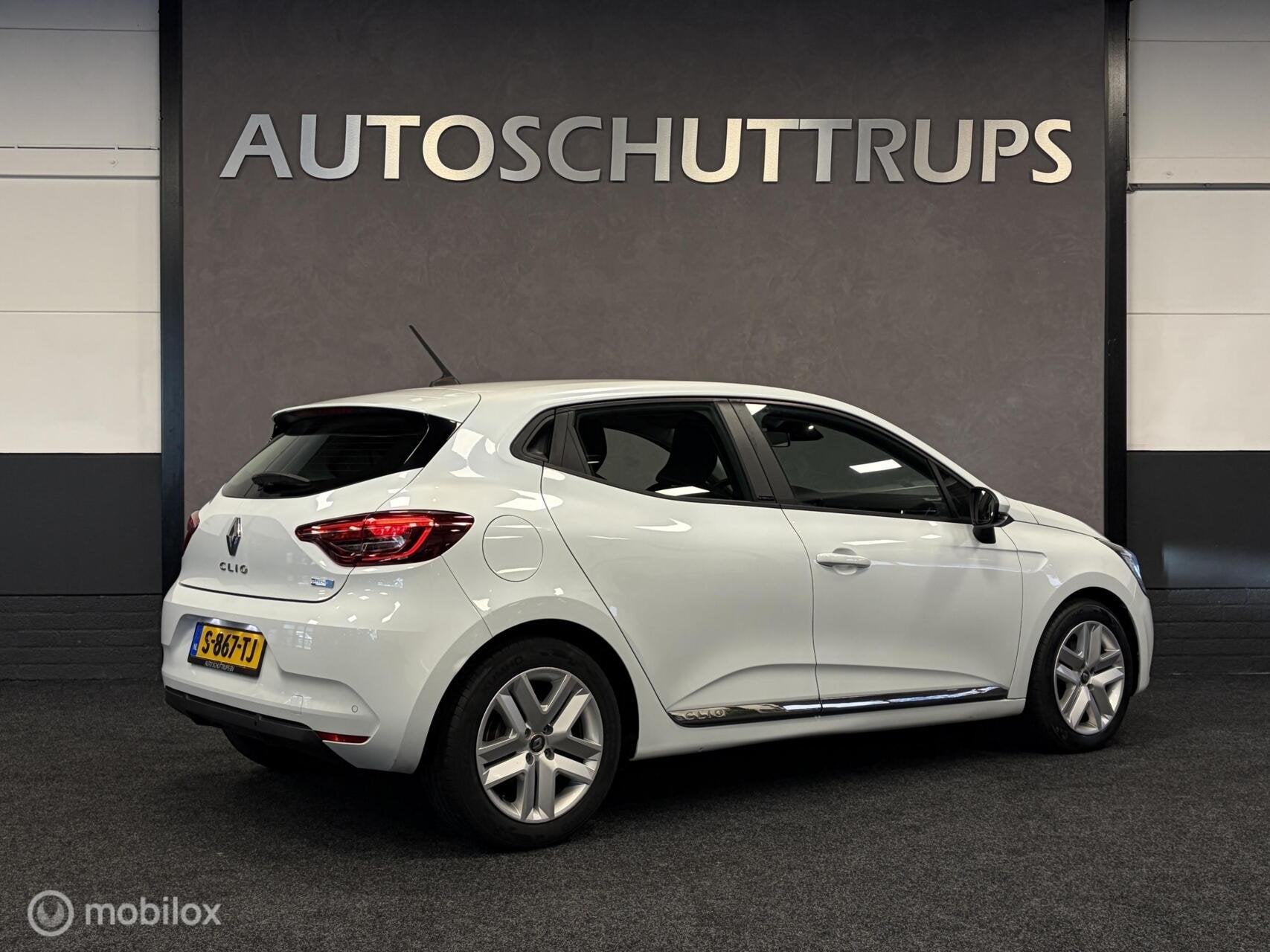 Renault Clio 1.6 E-Tech Hybrid 140 PK AUTOMAAT / STOELVERW /, Automatische klimaatregeling, Stof, Gebruikt, 4 cilinders