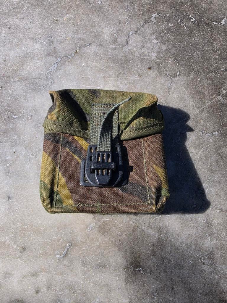 Kl sniper ammo tasje voor magazijn, Verzamelen, Ophalen of Verzenden, Landmacht, Nederland, Overige typen