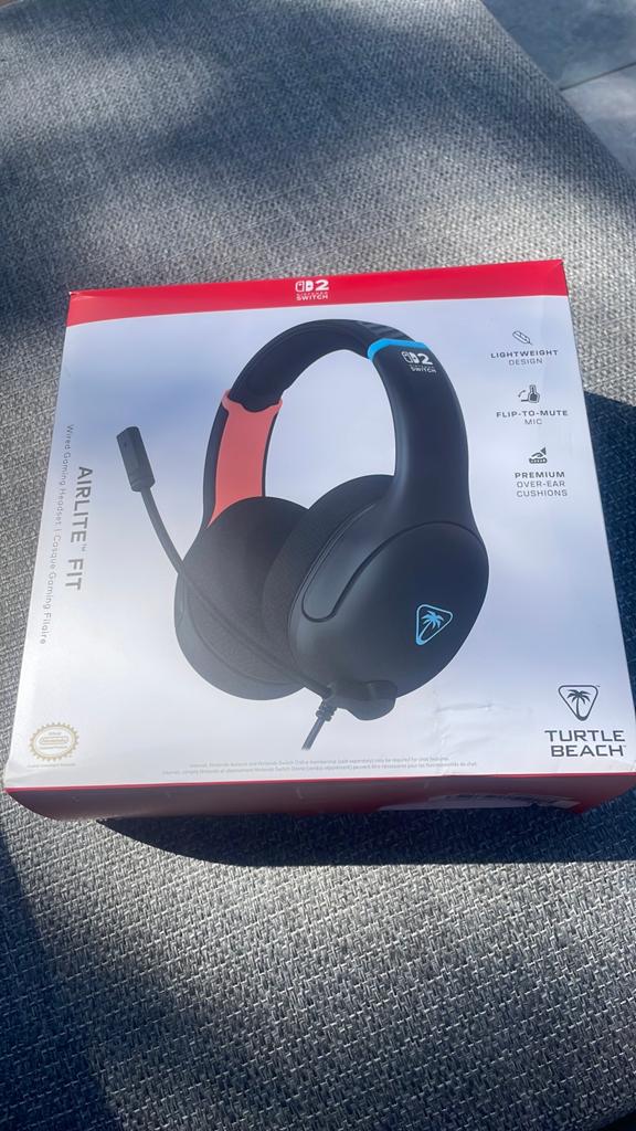 Nintendo Switch Airlite fit headset - ongebruikt, Ophalen of Verzenden, Zo goed als nieuw