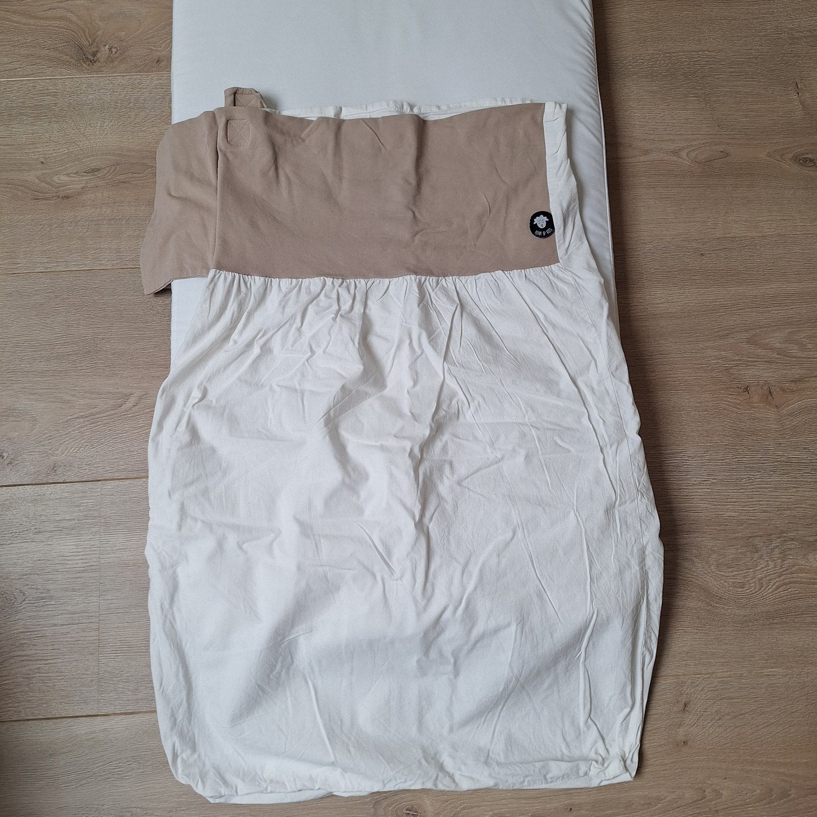 Fedde en Kees Nunki Co-Sleeper Zand 50x90, Kinderen en Baby's, Dekens, Slaapzakjes en Inbakerproducten, Ophalen of Verzenden, Zo goed als nieuw