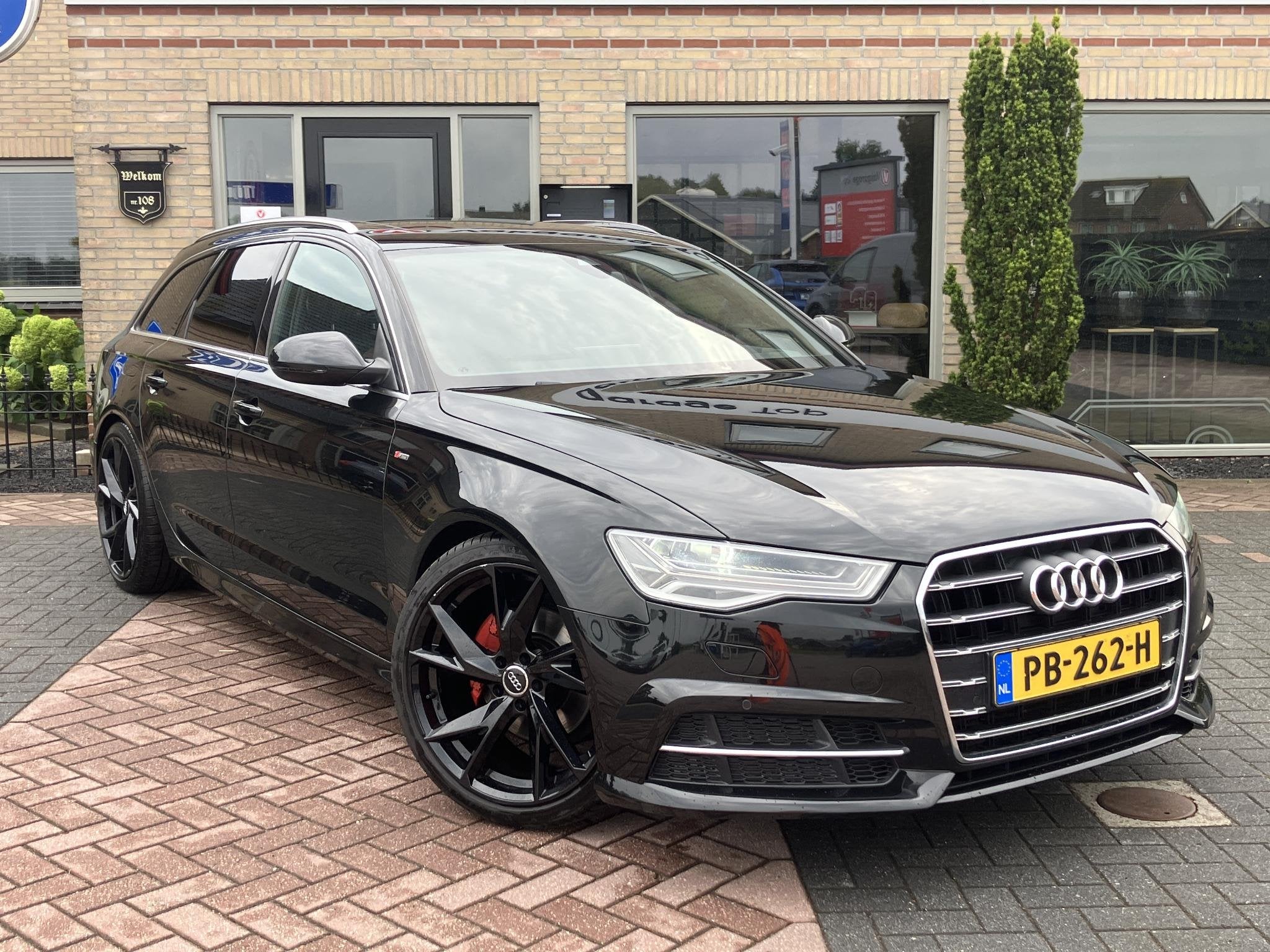Audi A6 Avant 1.8 TFSI ultra S-line Edition | HUD | Pano | T, Auto's, Automatische klimaatregeling, Leder en Stof, Zwart, Origineel Nederlands