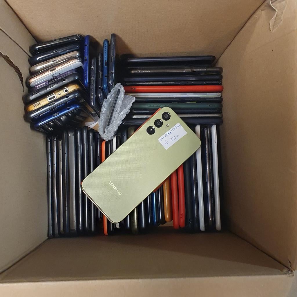 verkocht........partij van 45stuks tel, diverse merken mix m, Telecommunicatie, Mobiele telefoons | Apple iPhone, 128 GB, Overige modellen