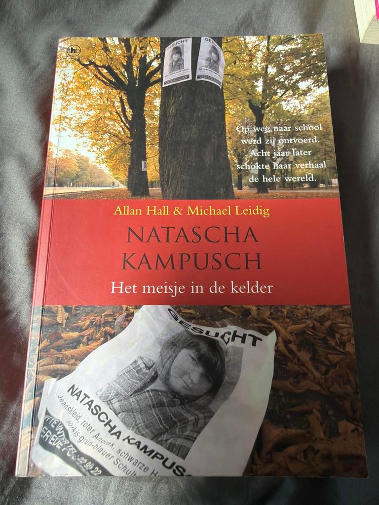 S3.  A. Hall - Natascha Kampusch het meisje in de kelder, Ophalen of Verzenden, Zo goed als nieuw, A. Hall; M. Leidig