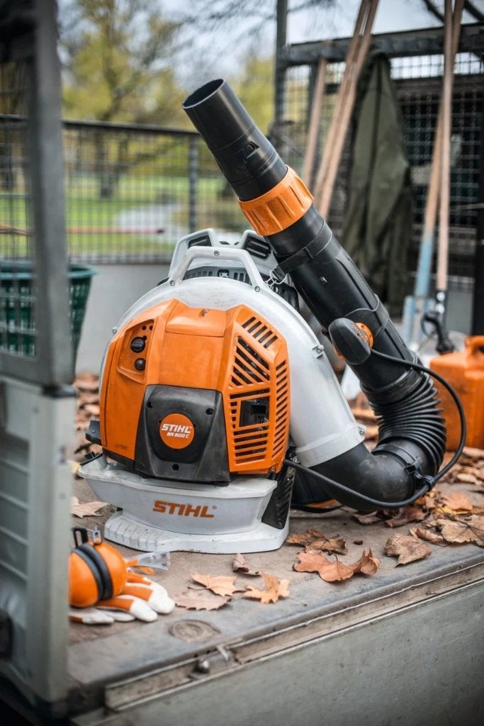 Te huur: Stihl BR 800 C Professionele Rugblazer | €55/dag |, Ophalen, Benzine, Gebruikt, Ruggedragen