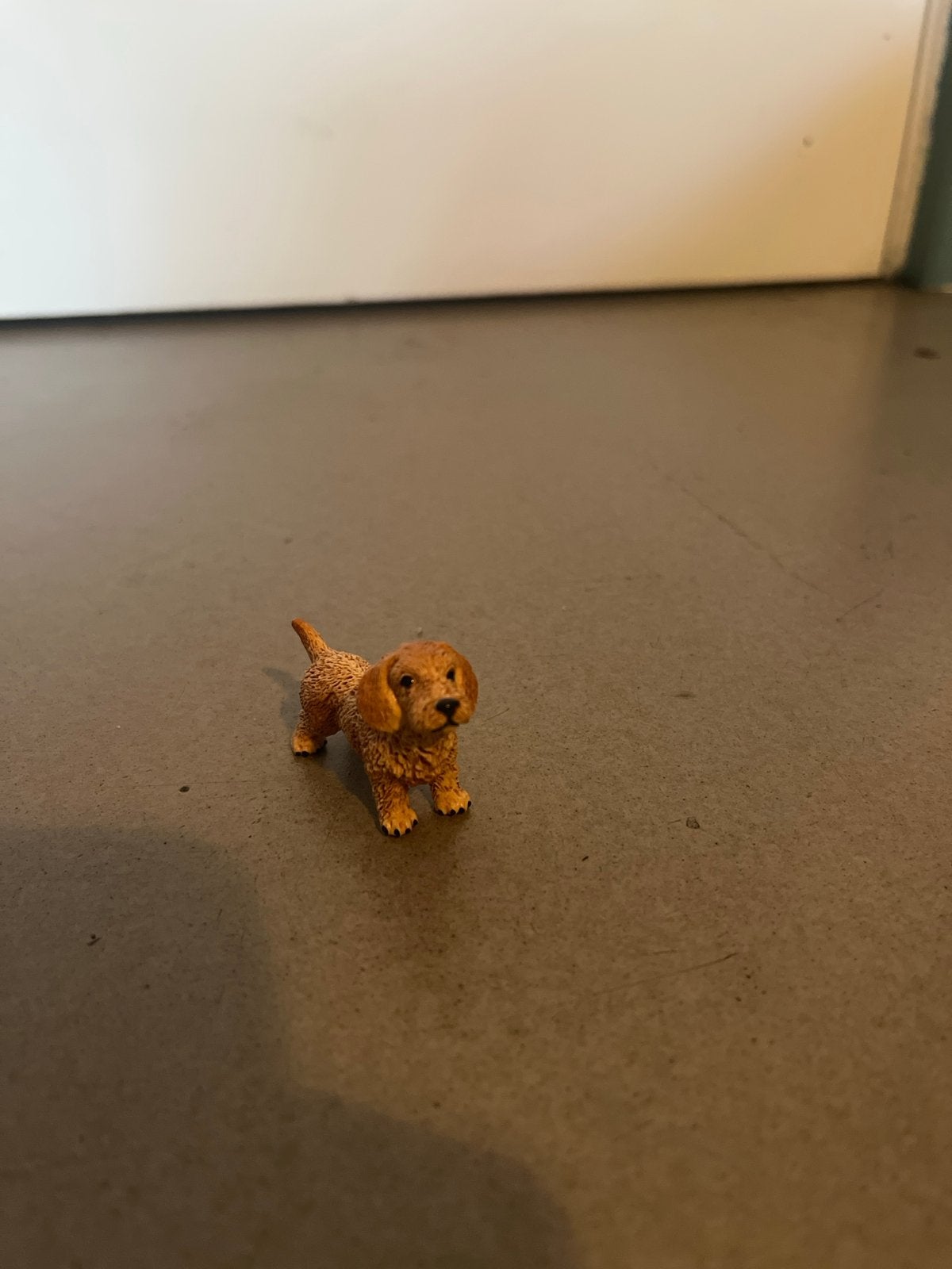 Schattig hondenbeeldje - schleich, Verzamelen, Dierenverzamelingen, Ophalen of Verzenden, Zo goed als nieuw, Hond of Kat, Beeldje of Figuurtje
