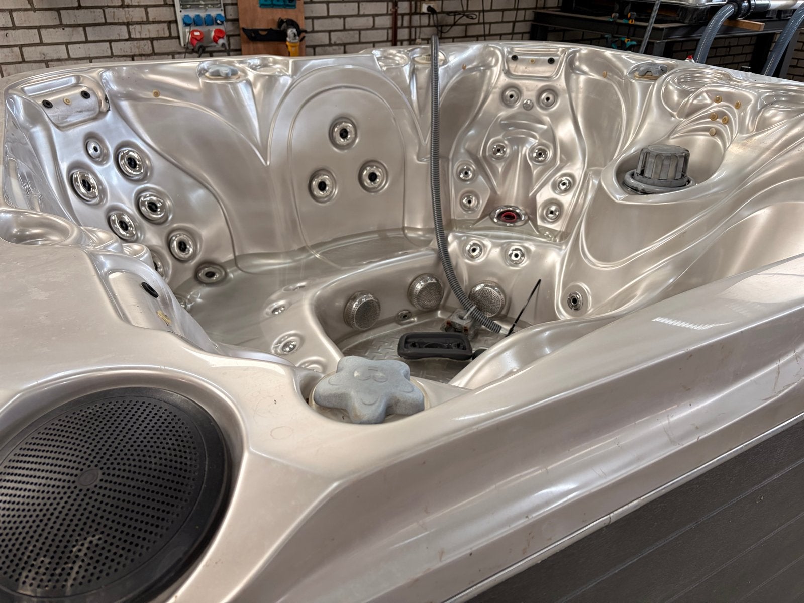 Passion Pleasure spa met nieuwe verwarming en lekkage, Tuin en Terras, Ophalen, Gebruikt