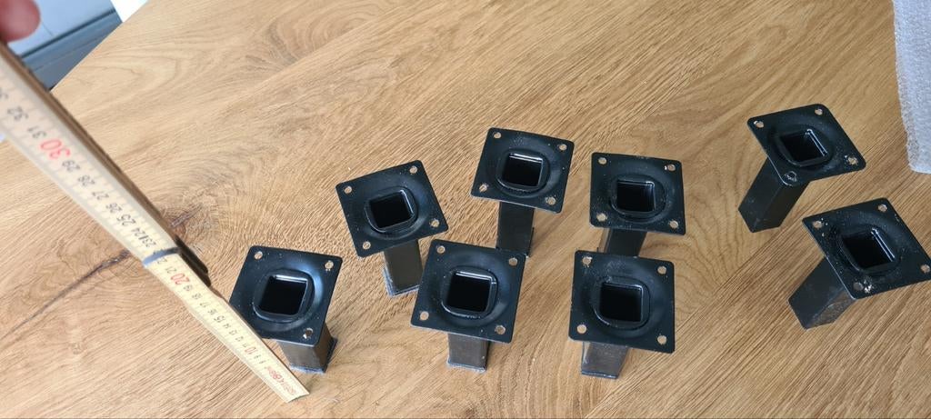 Set van 8 zwarte meubelpoten, 10 cm hoog, Huis en Inrichting, Woonaccessoires | Overige, Ophalen of Verzenden, Gebruikt, Zwart