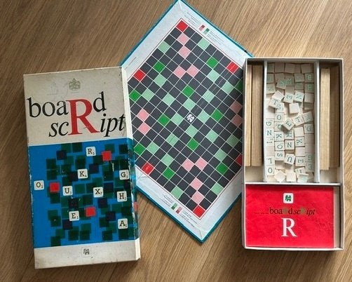 Scrabble, Vijf spelers of meer, Ophalen of Verzenden, Gebruikt