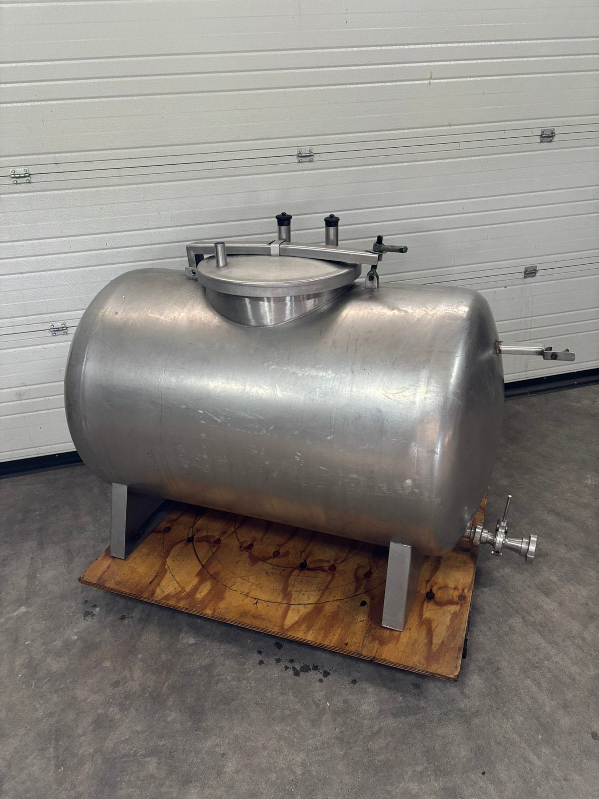 RVS tank/ buffervat /opslagtank / opslagvat, Ophalen