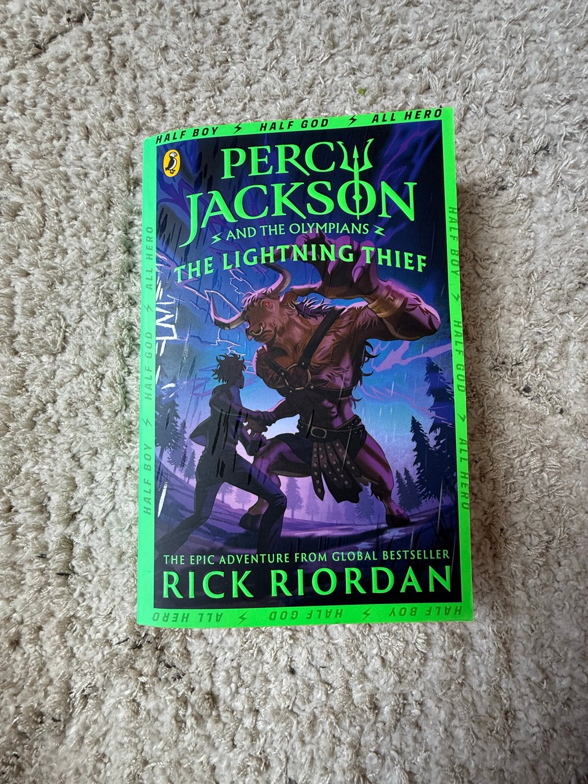 Percy Jackson: The Lightning Thief - Rick Riordan, Ophalen of Verzenden, Zo goed als nieuw, Fictie