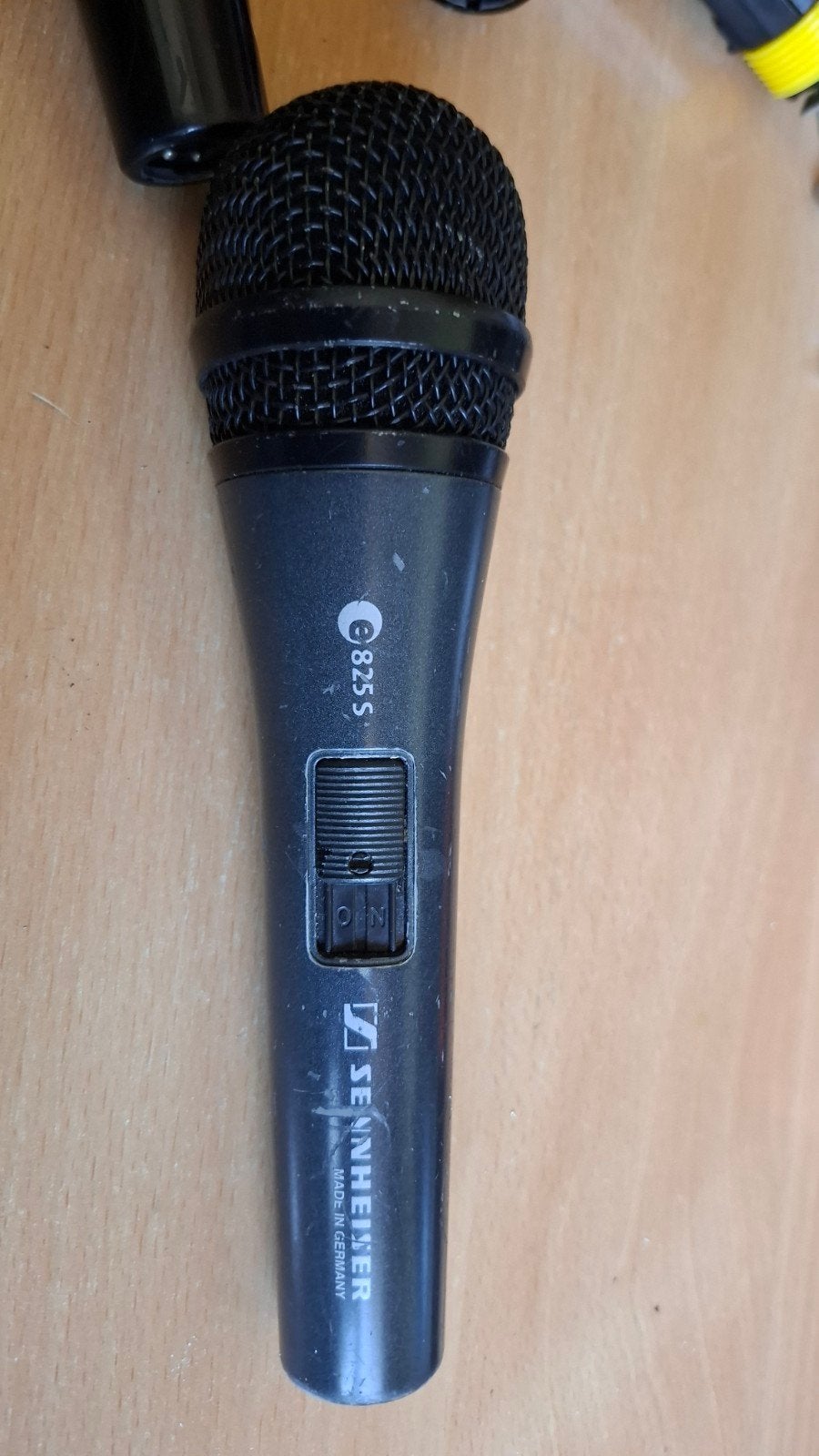 Sennheiser e825S microfoon., Ophalen of Verzenden, Gebruikt, Zangmicrofoon
