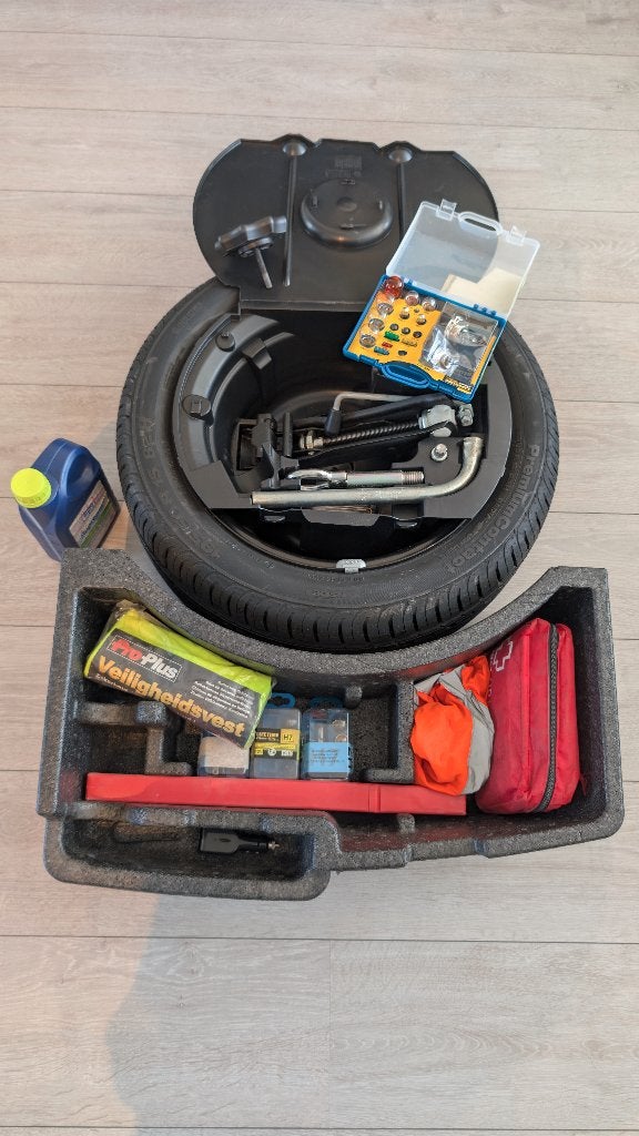 Ongebruikt Reservewiel / Krik / Set / 5x100 / 15 inch, Ophalen, Gebruikt, Manueel, Schaarkrik