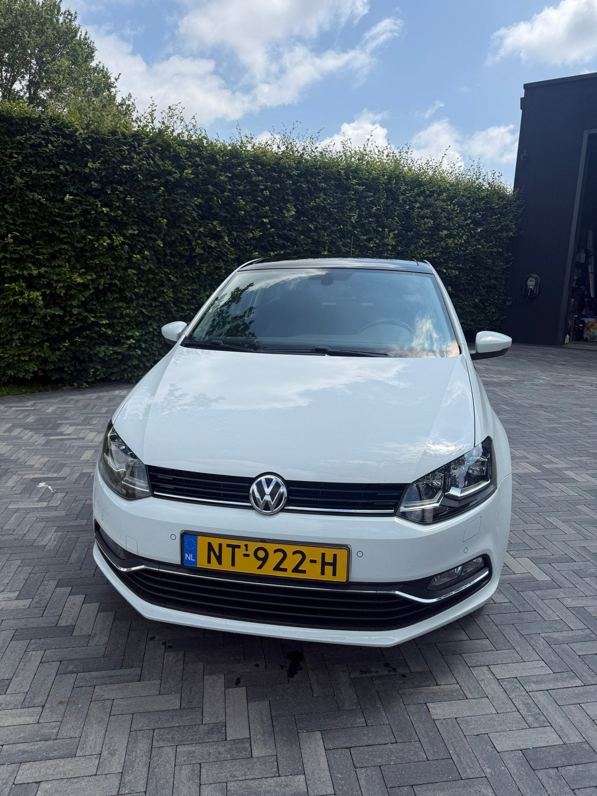 VW Polo 1.2 TSI (95pk) 3-Drs + Panoramadak | Topstaat, Auto's, Stof, 40 €/maand, Euro 6, Wit