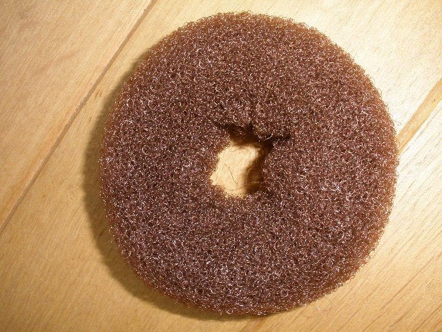 Haar bagel elastiek bruin groot - nieuw -, Ophalen of Verzenden, Nieuw, Pruik of Haarverlenging