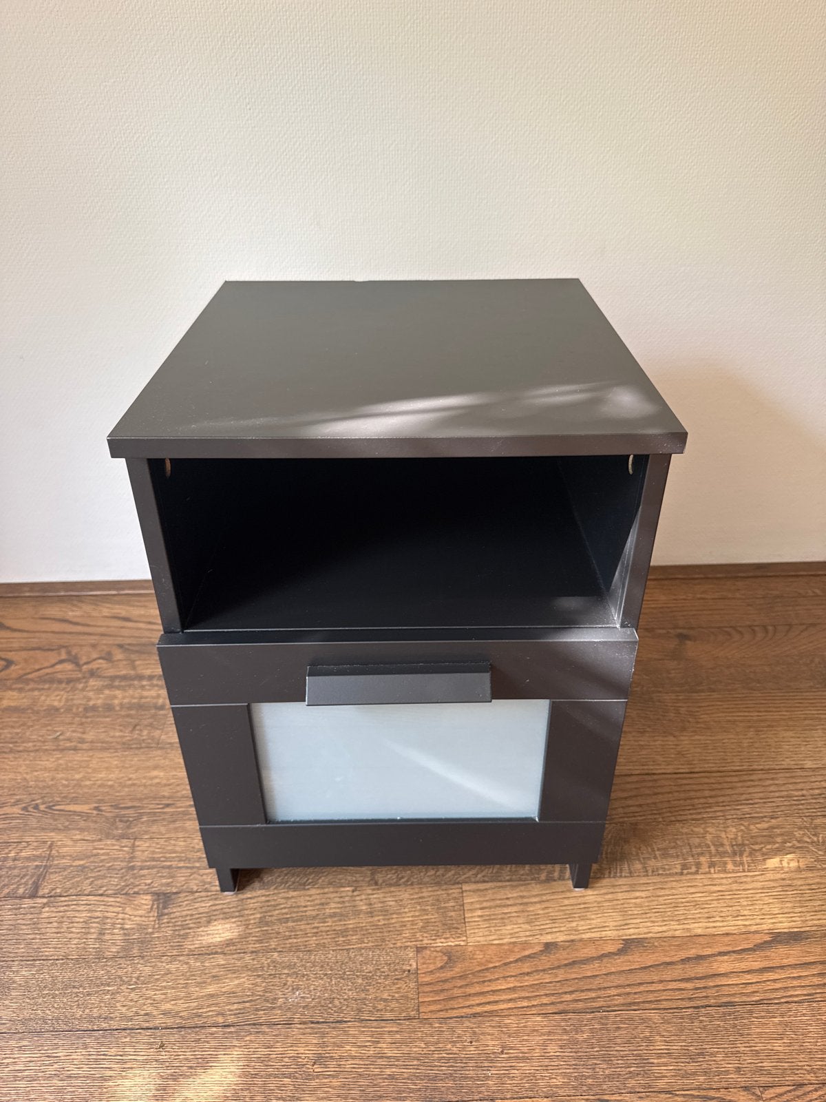 2x IKEA BRIMNES nachtkastjes - 39x41x53 cm, Ophalen, Gebruikt, Minder dan 45 cm, Minder dan 55 cm