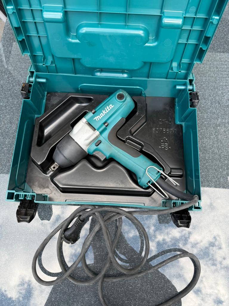 Makita slagmoersleutel TW0200, Doe-het-zelf en Verbouw, Gereedschap | Boormachines, Ophalen of Verzenden, Overige typen