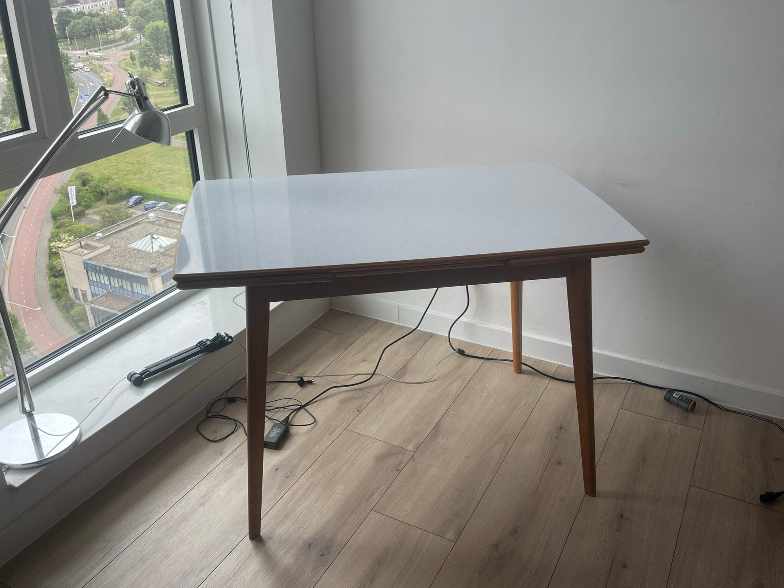 Uitschuifbare eettafel, Gebruikt, 100 tot 150 cm, Rechthoekig, Drie personen