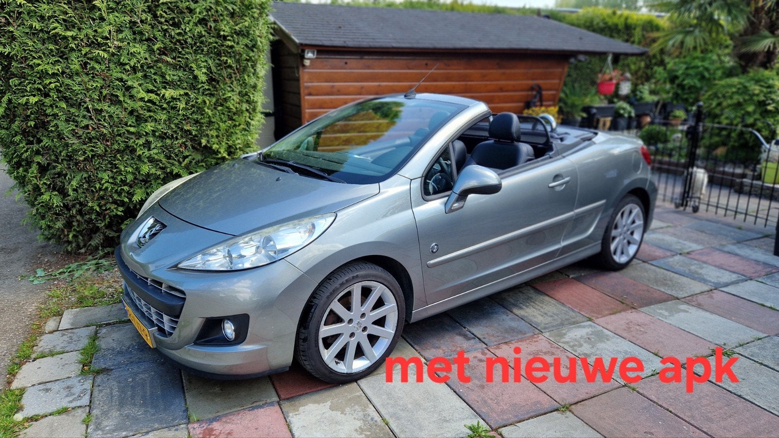 Peugeot 207 1.6 16V CC 88KW 2010 Grijs  met nieuw apk 6-27, Voorwielaandrijving, 15 km/l, 4 cilinders, Cabriolet