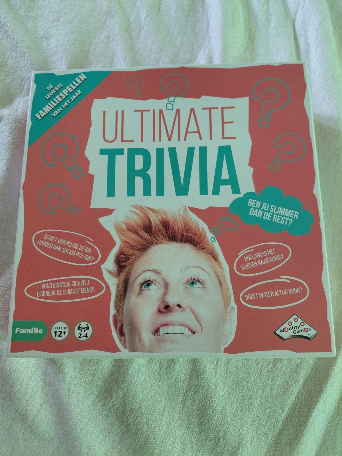Ultimate Trivia: Het leukste familiespel!, Hobby en Vrije tijd, Gezelschapsspellen | Bordspellen, Een of twee spelers, Ophalen of Verzenden
