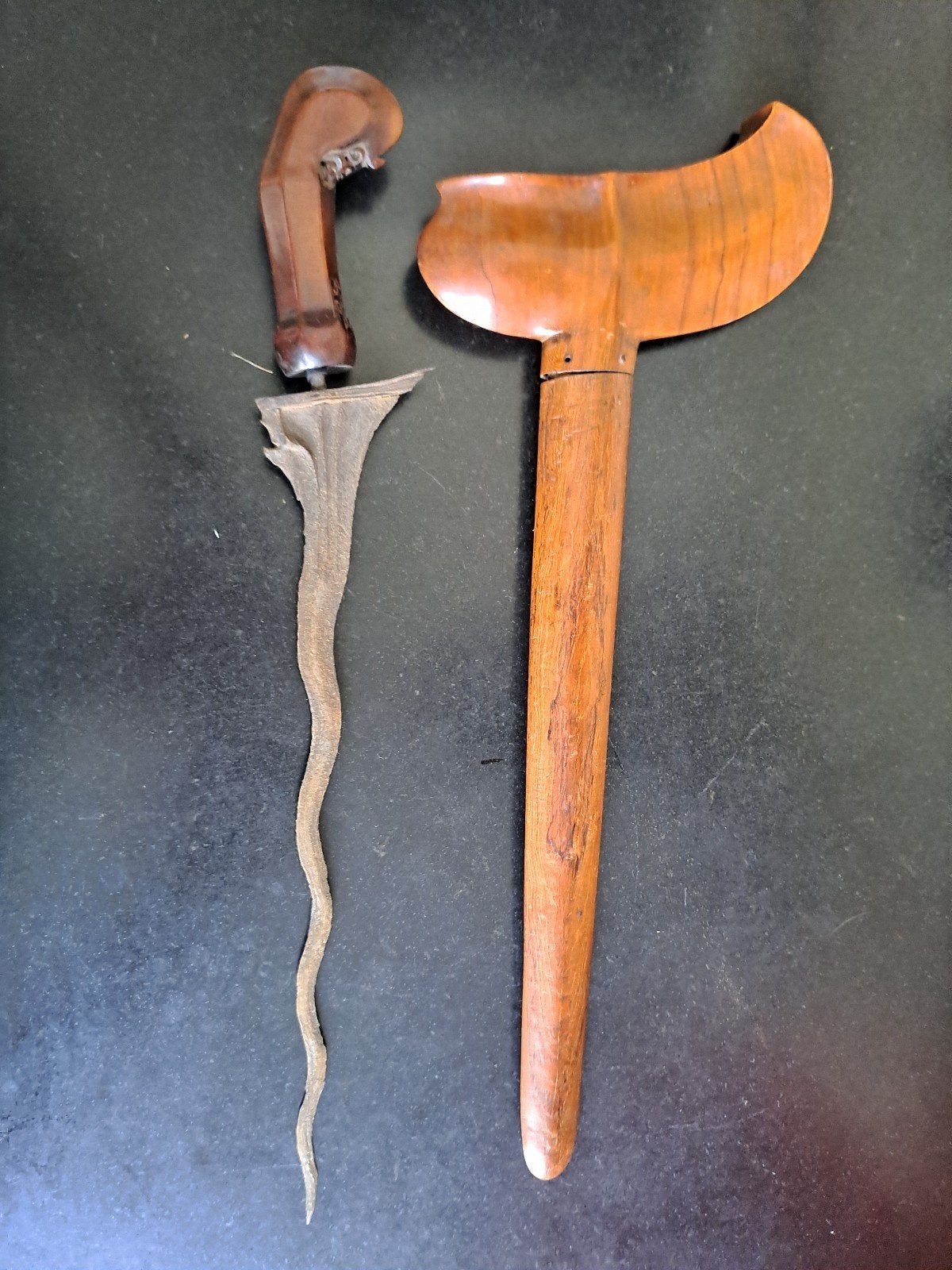 Antieke Javaanse Keris met Houten Schede en Handvat, Ophalen of Verzenden