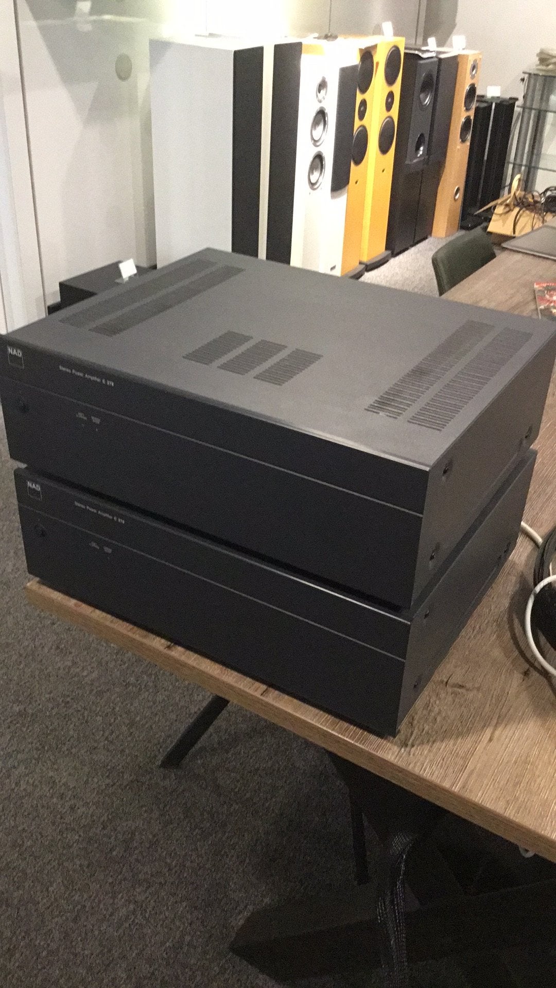 NAD C270 eindversterker 2 stuks, Ophalen, Zo goed als nieuw, 120 watt of meer, Overige merken