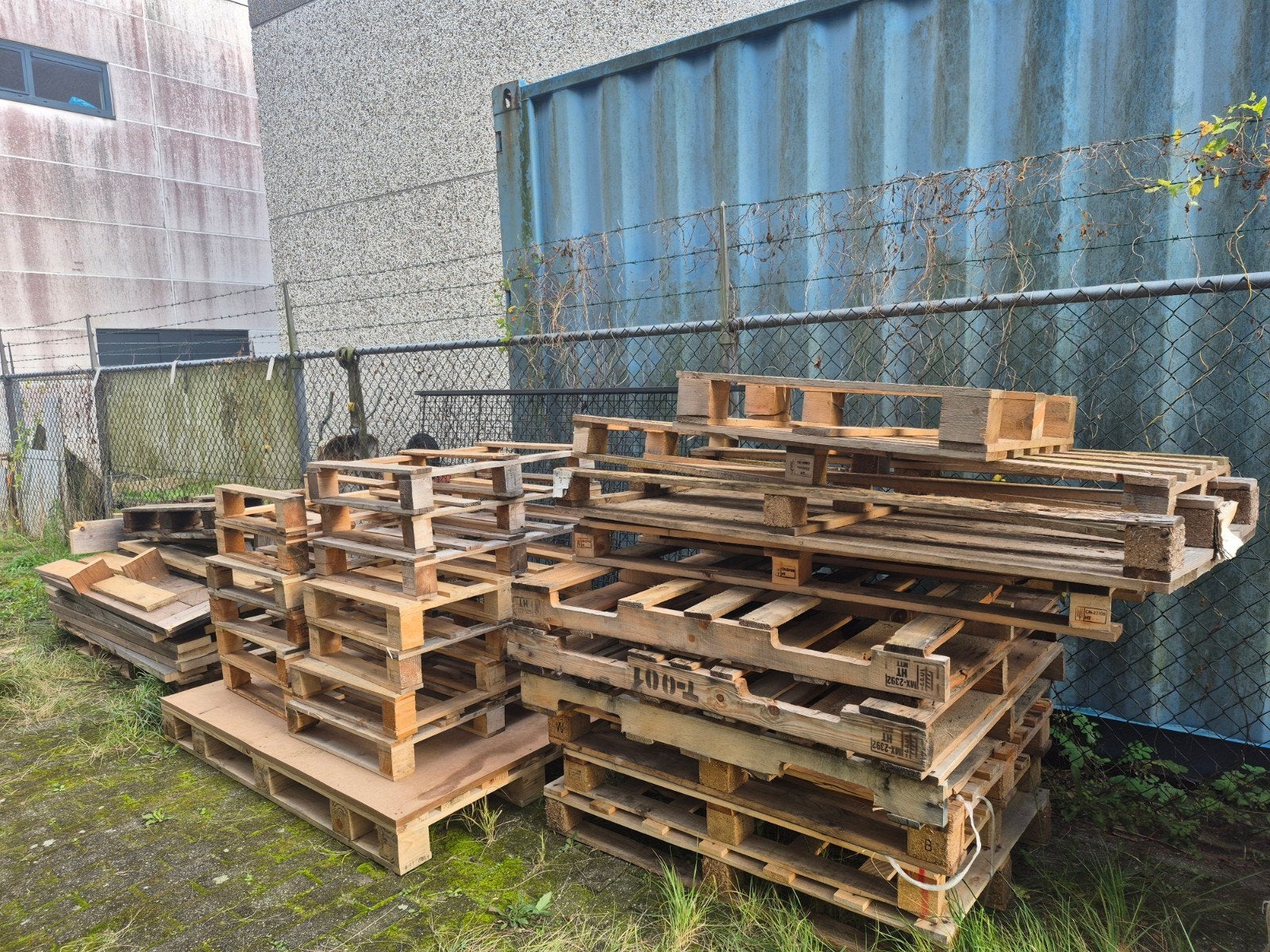 Diverse gebruikte pallets en houten planken, Ophalen, Gebruikt, Overige houtsoorten, Pallet