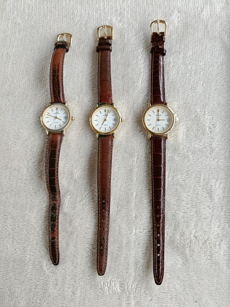 3 vintage Junghans Quartz polshorloges. V977, Overige merken, Leer, Polshorloge, Nieuw