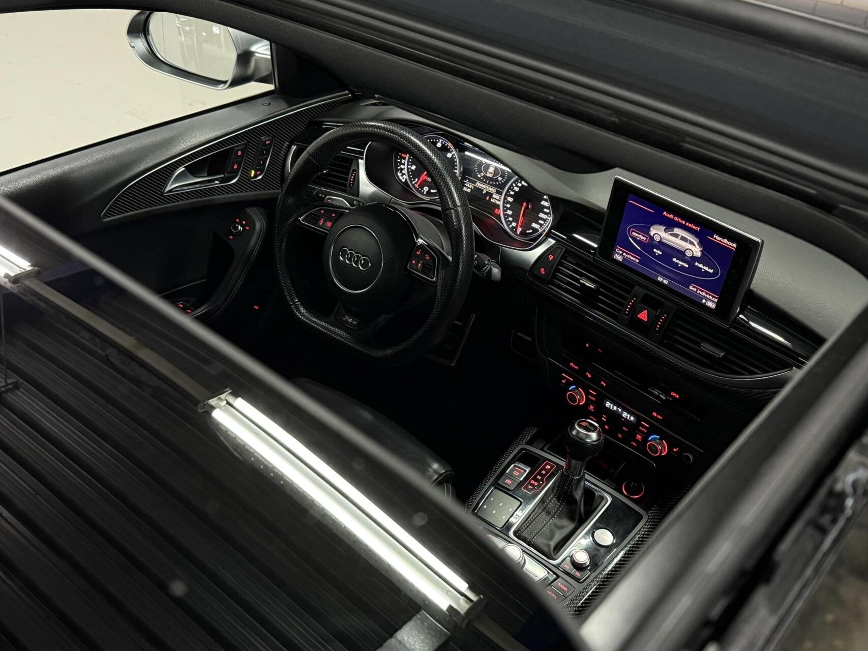 Audi RS 6 Avant 4.0 TFSI RS 6 quattro|PANO|SOFTCL|BOSE|MEMO, Auto's, Automaat, Euro 5, Gebruikt, 8 cilinders