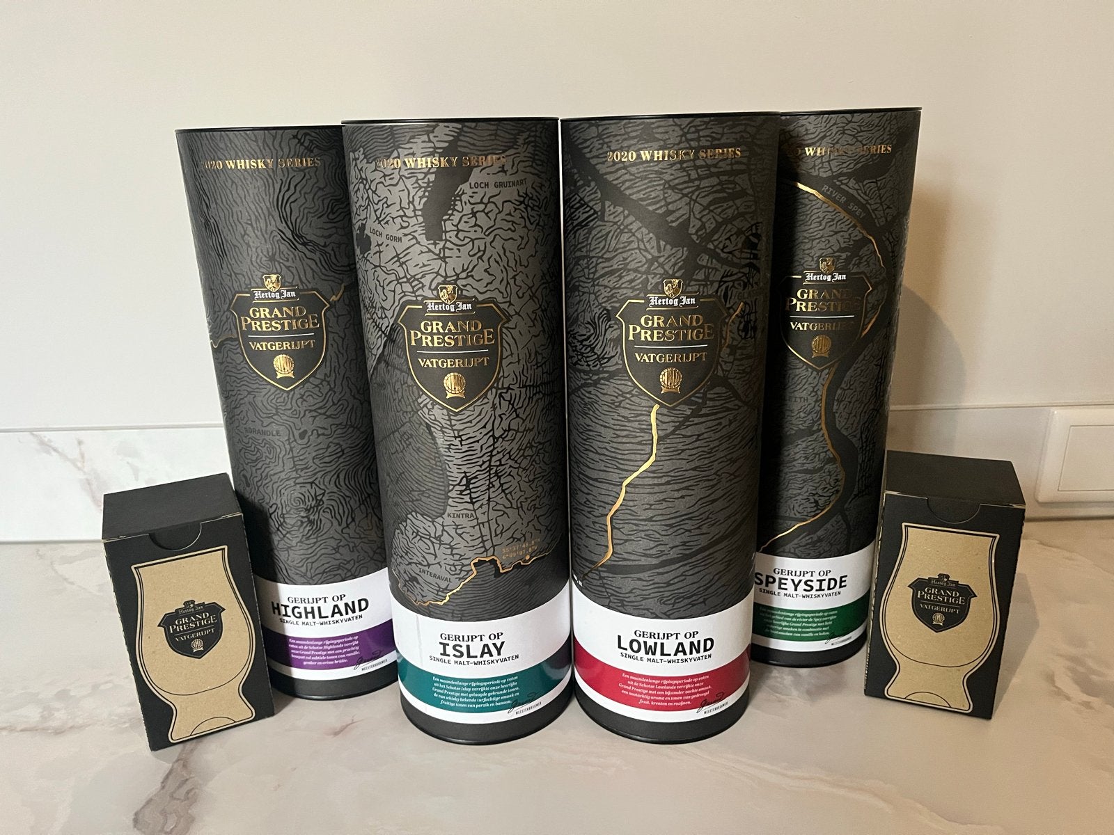 Grand Prestige Vatgerijpt Whisky Serie (4 flessen), Verzamelen, Ophalen, Nieuw, Overige gebieden, Overige typen