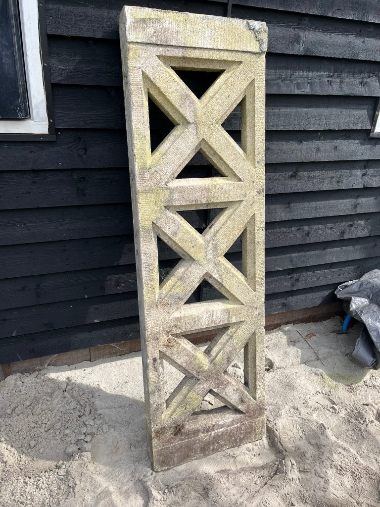Klassiek brocante hekwerk in beton, vermoedelijk antiek, Antiek en Kunst, Curiosa en Brocante, Ophalen
