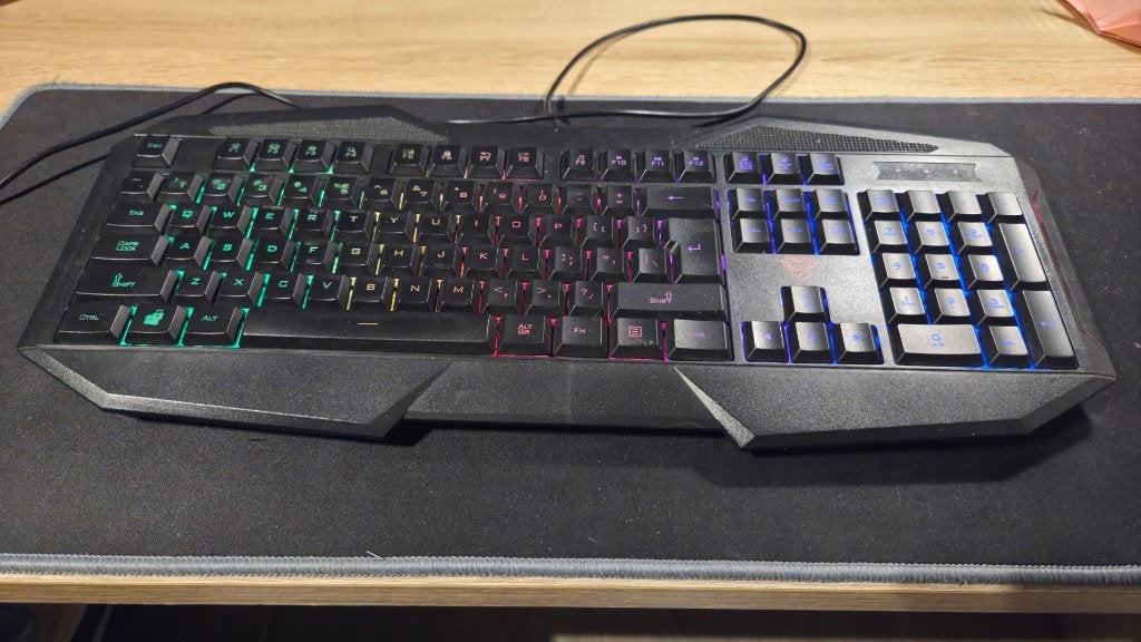 Trust GXT 830-RW Avonn Gaming Toetsenbord met verlichting, Ophalen, Trust GXT Gaming, Gebruikt, Gaming toetsenbord