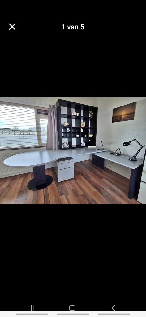 Bureau, Ophalen, Met lades, Zo goed als nieuw, Modern