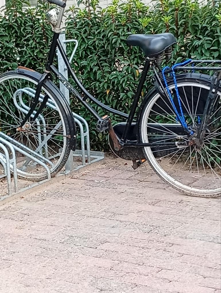 Oma fiets zwart. Rijd goed, Ophalen of Verzenden