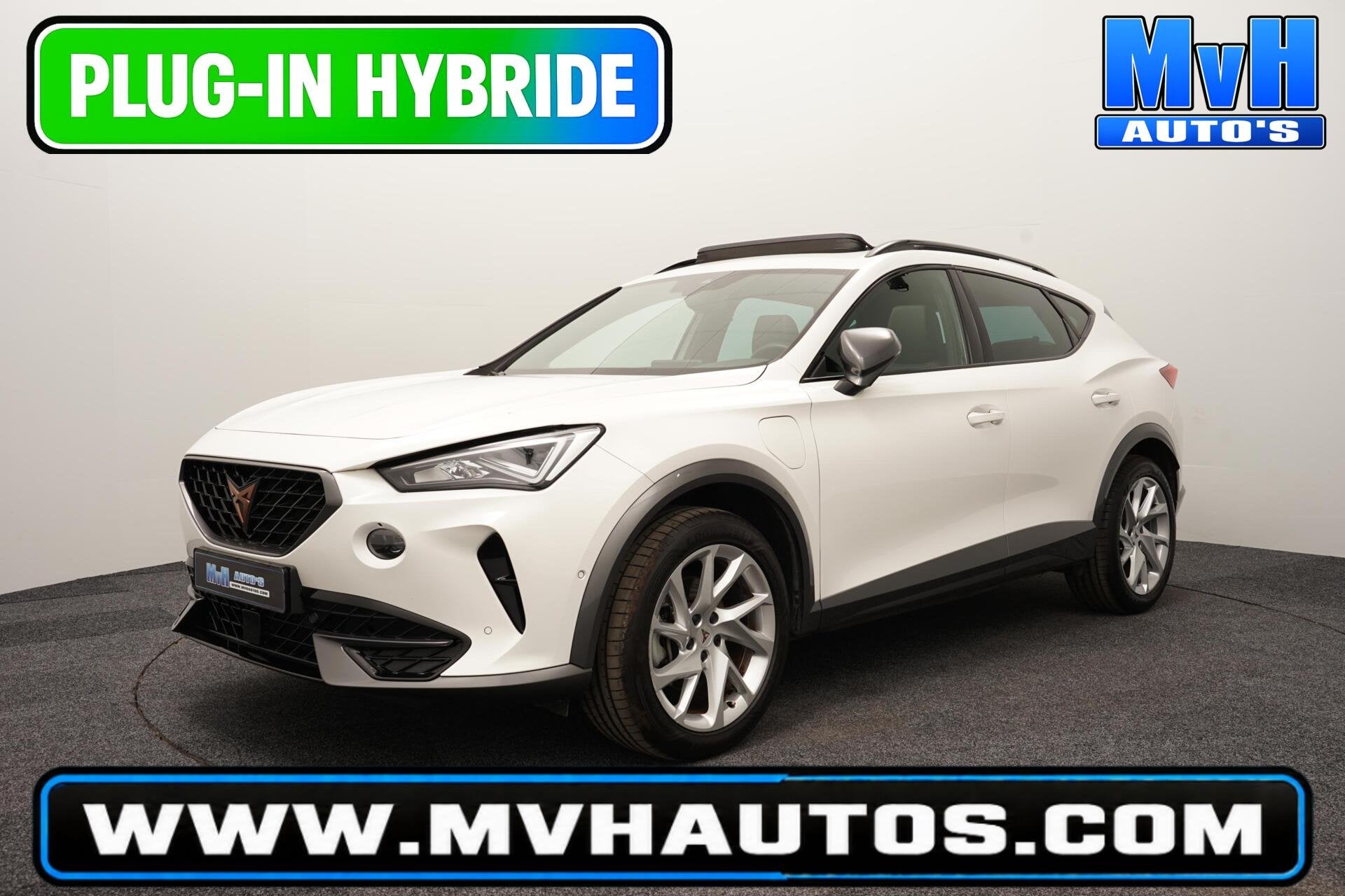 CUPRA Formentor 1.4 PHEV|PANO|STUUR.VERW|TREKHAAK|CAM|SOH91%, Auto's, Gebruikt, 4 cilinders, Leder en Stof, Wit