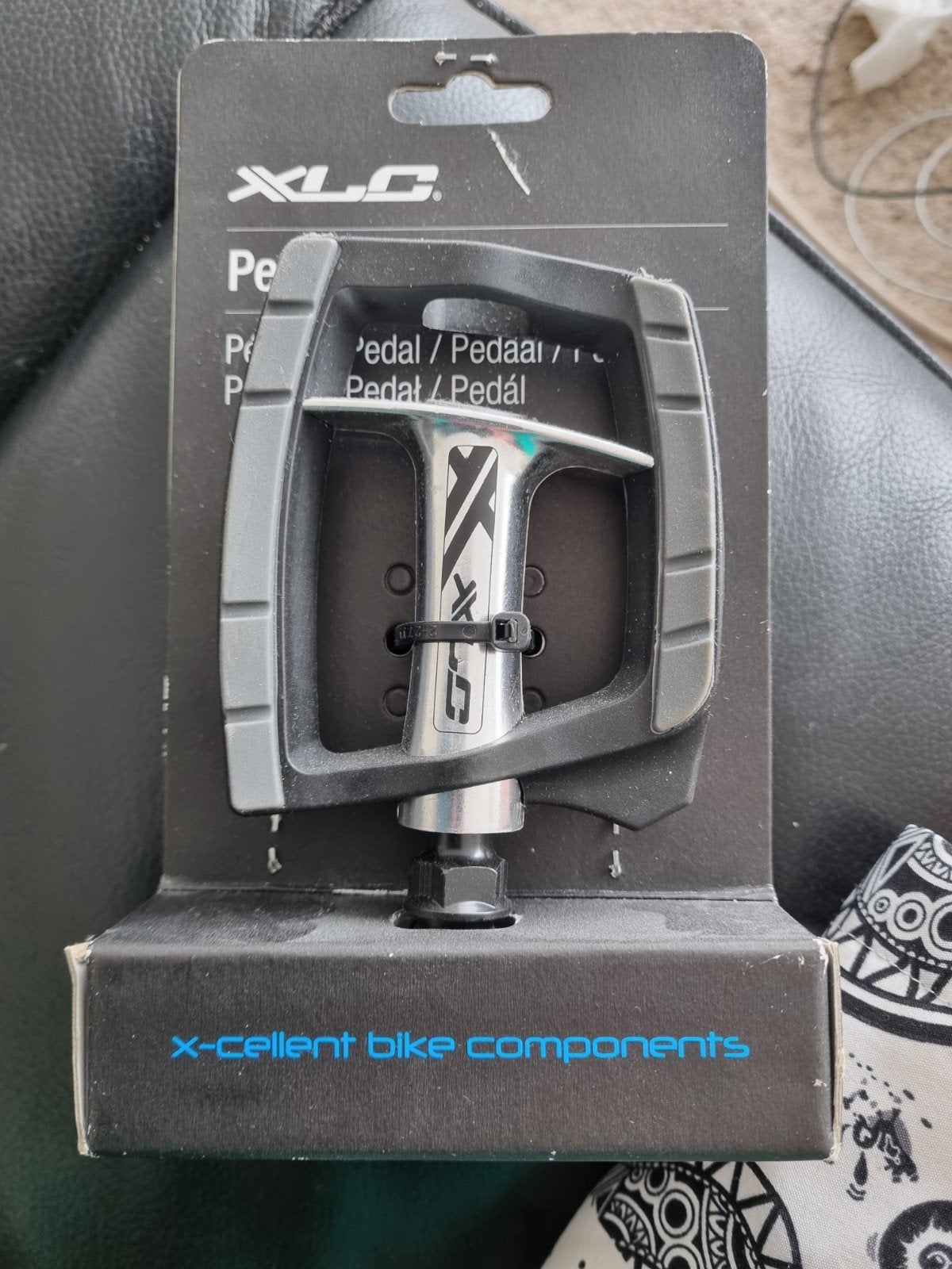 nieuw XLC pedaal, Ophalen