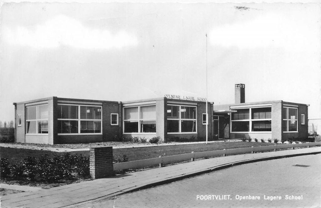 378-322-043 Poortvliet OL School, Verzamelen, Ansichtkaarten | Nederland, Verzenden, Voor 1920, Zeeland