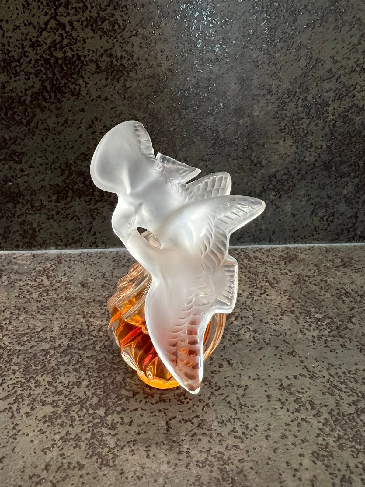Nina Ricci Lalique 10 cm hoog zie foto’s, Ophalen, Zo goed als nieuw, Parfumfles