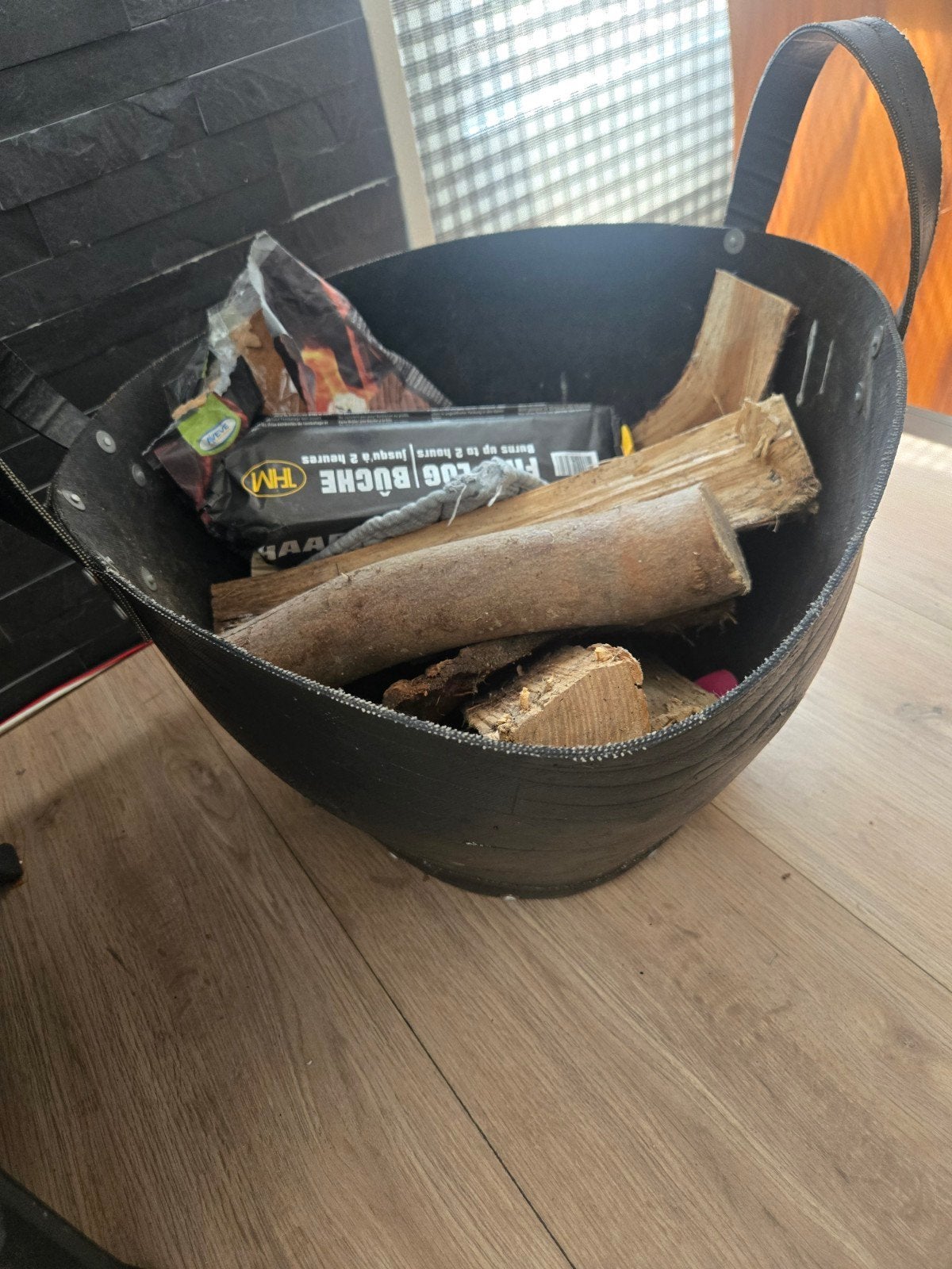 Brandhout: Blokken en Stammen voor Open Haard/Kachel, Minder dan 3 m³, Ophalen, Overige houtsoorten, Blokken
