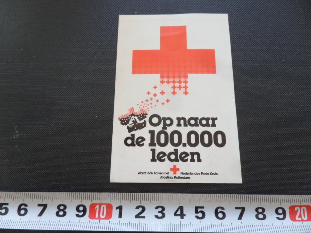 sticker Rode Kruis Op naar de 100.000 leden, Ophalen, Zo goed als nieuw