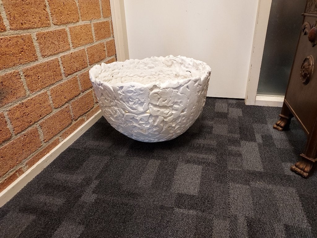 Witte gestucte Ajour opengewerkte pot., Antiek en Kunst, Kunst | Designobjecten, Ophalen, Wit, Vaas, Handgemaakt