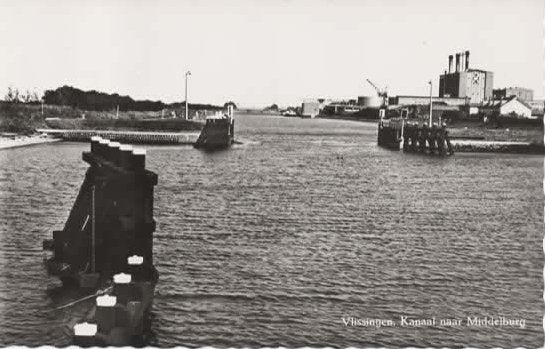 Vlissingen Kanaal naar Middelburg rechts PZEM gebouw, Verzenden, 1960 tot 1980, Ongelopen, Zeeland