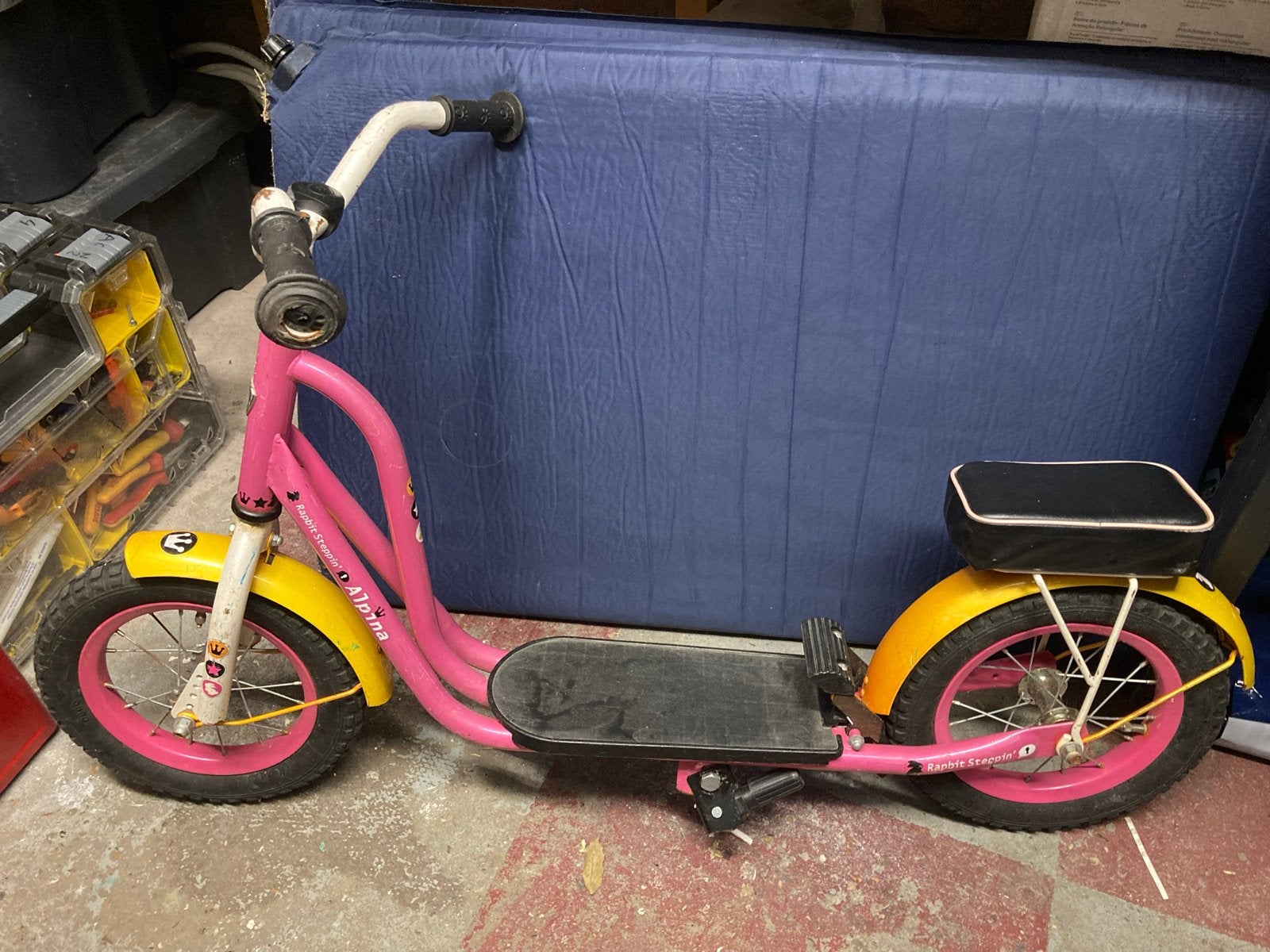 Roze kinderstep Alpina Rabbit Stepper met zitje, Fietsen en Brommers, Ophalen, Gebruikt, Gewone step