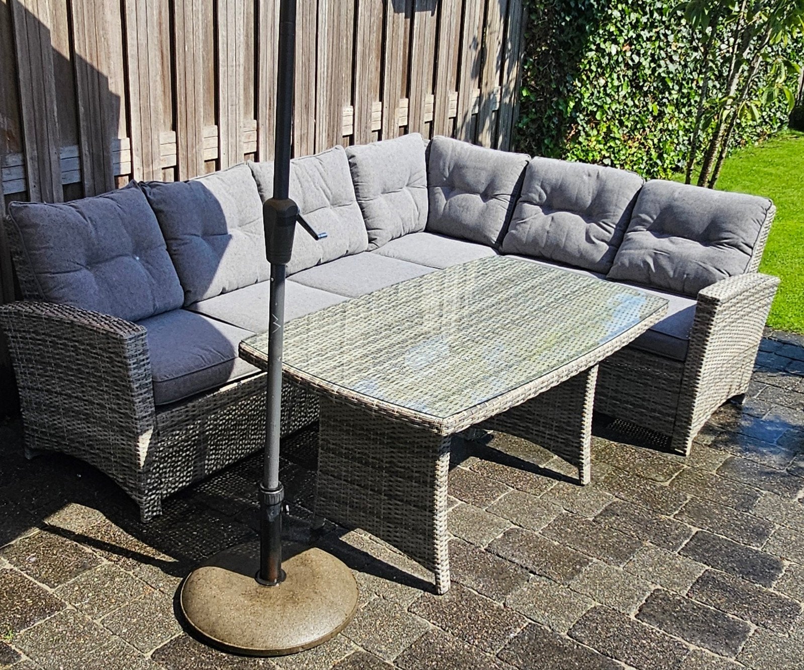 Rotan tuinset (zgan) met hoekbank, tafel en opbergbox, Ophalen, 5 zitplaatsen, Rotan, Zo goed als nieuw
