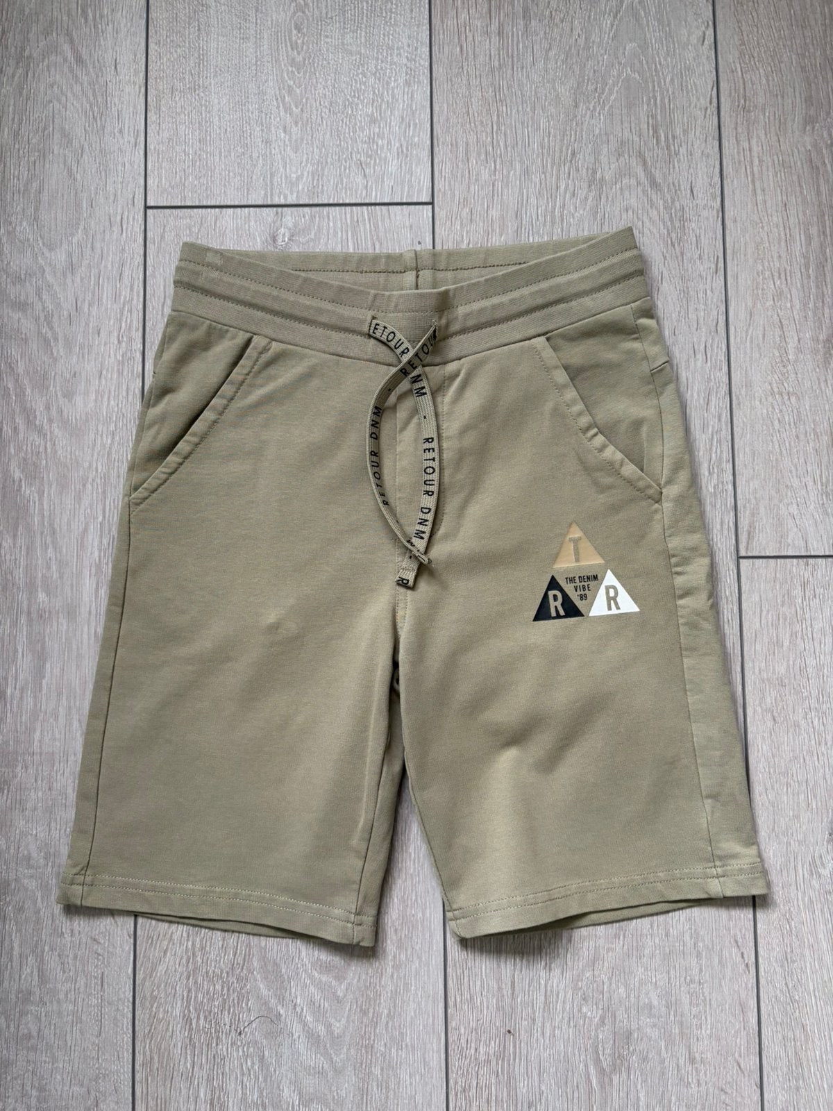 Retour korte broek z.g.a.n. maat 140, Kinderen en Baby's, Kinderkleding | Maat 140, Ophalen of Verzenden, Zo goed als nieuw, Jongen