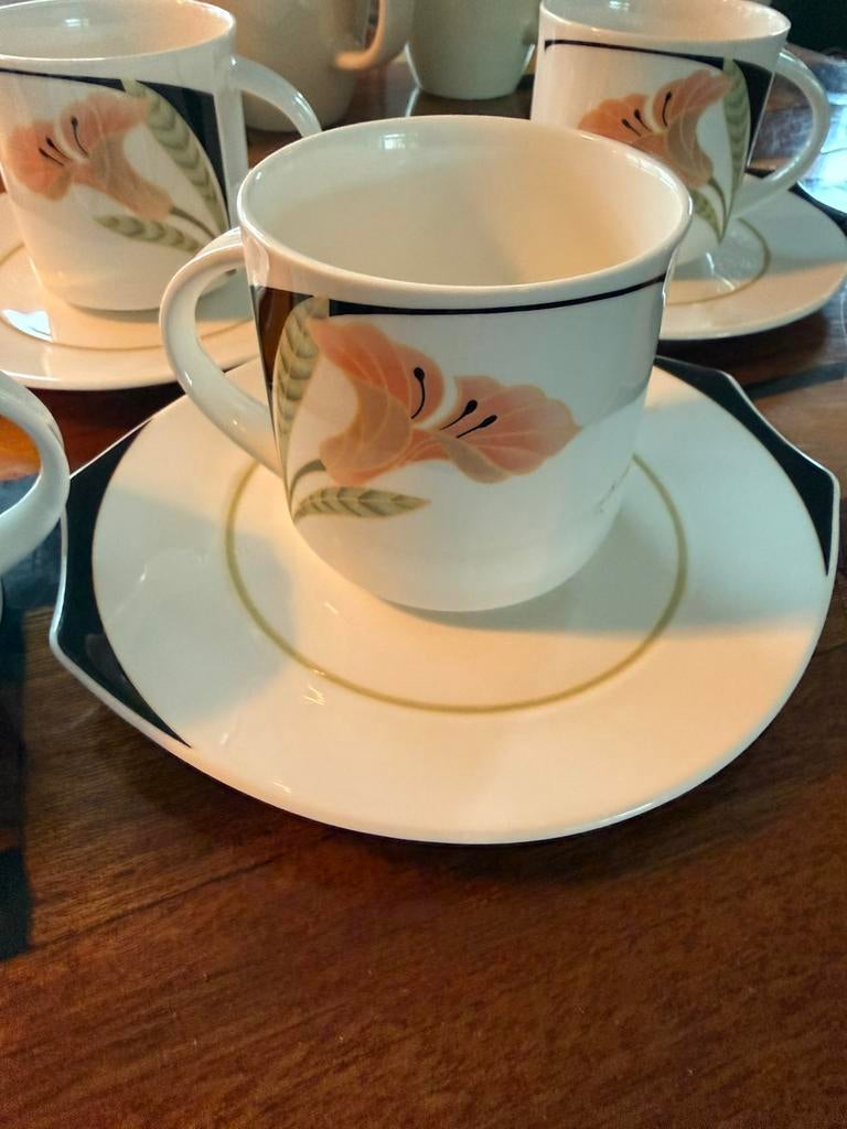 Villeroy en Boch Iris, Ophalen of Verzenden, Zo goed als nieuw, Overige stijlen, Kop(pen) en/of Schotel(s)