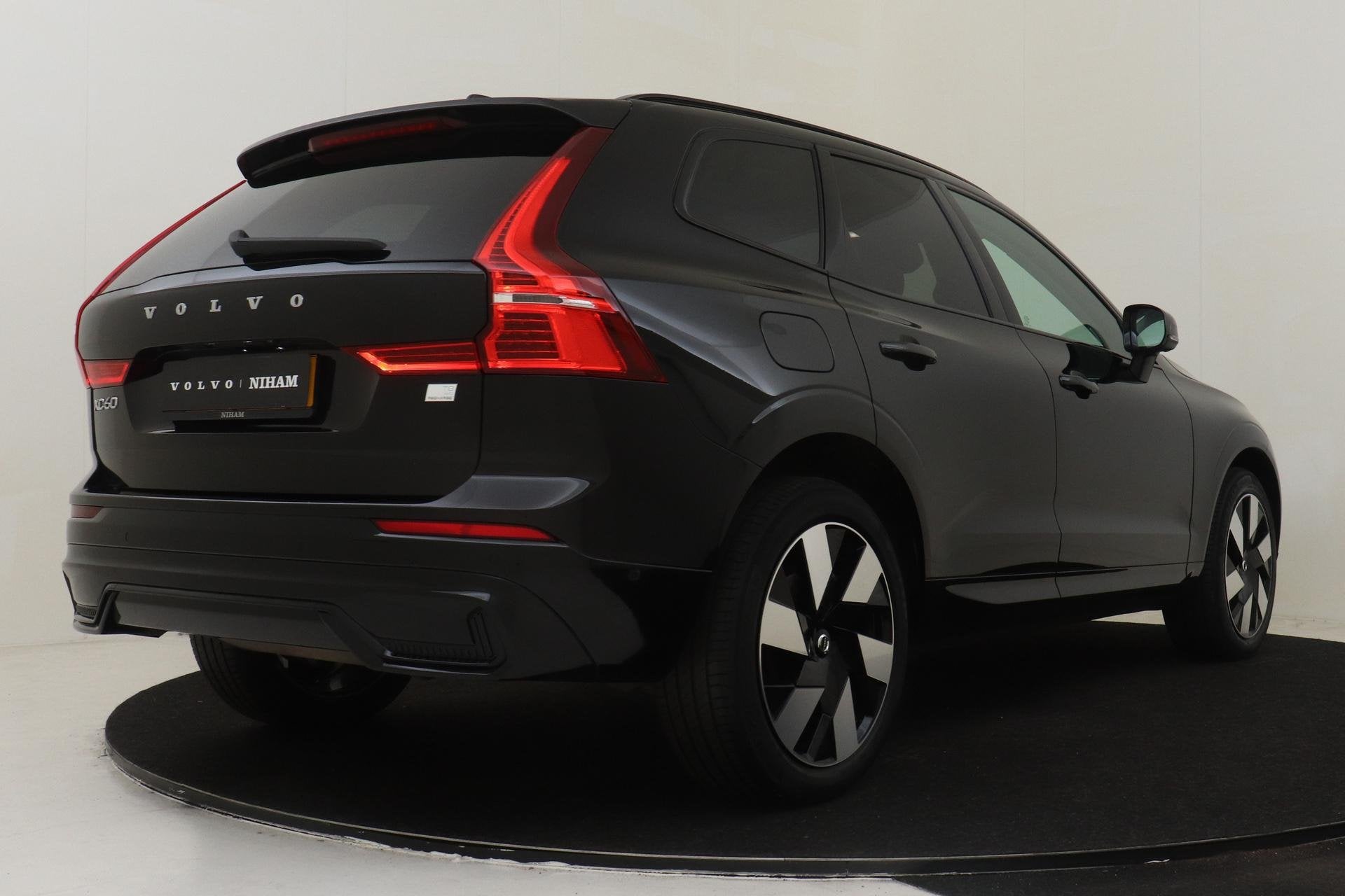 Volvo XC60 T8 PLUG-IN HYBRID AWD ULTIMATE DARK -PANO.DAK|HAR, Automaat, 12 maanden, Gebruikt, Euro 6