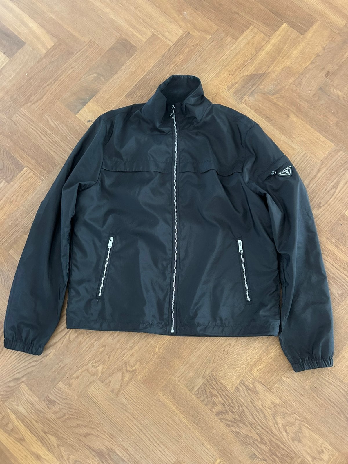 Prada Re-Nylon, Ophalen of Verzenden, Zo goed als nieuw, Maat 52/54 (L)