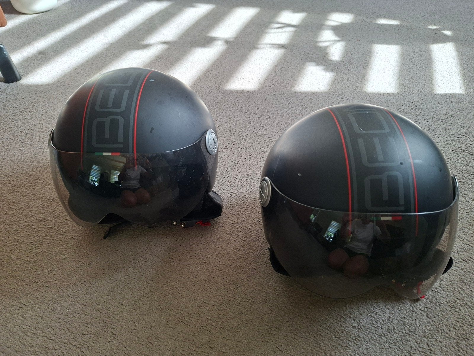 2 stuks / Beon scooterhelm (mat zwart), Ophalen, Gebruikt, Medium, BEON
