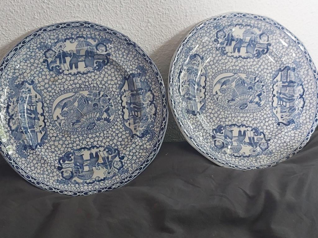 2 Porseleinen wandborden van William Adams, Ophalen